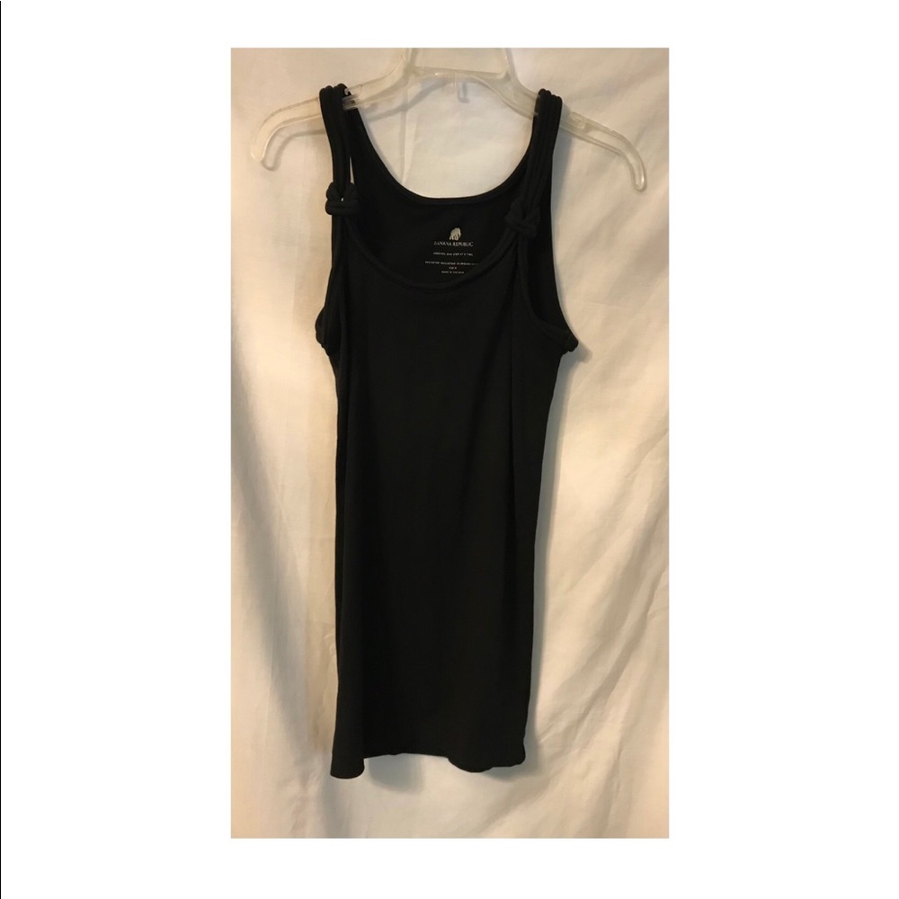 Blk Sleeveless w/ Square Knots at Top of Bodice